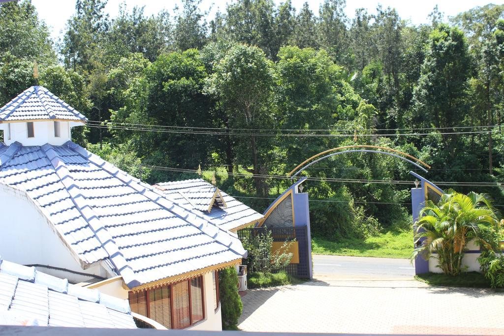 Wayanad Gate Resort Mananthavady Exterior foto