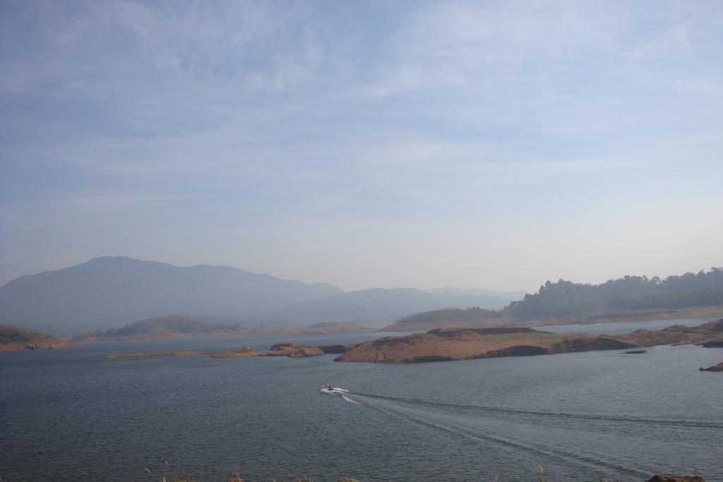 Wayanad Gate Resort Mananthavady Exterior foto